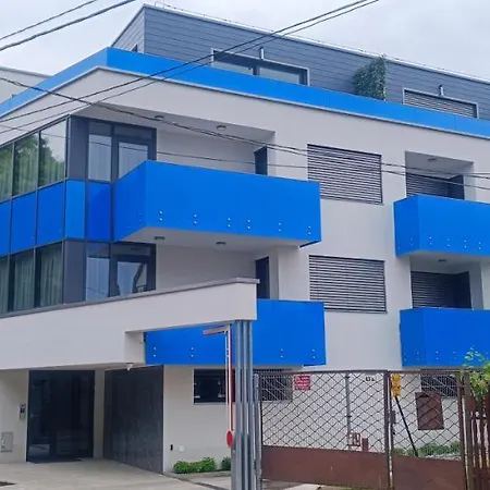 Lake View Penthouse Hajduszoboszlo Exterior photo