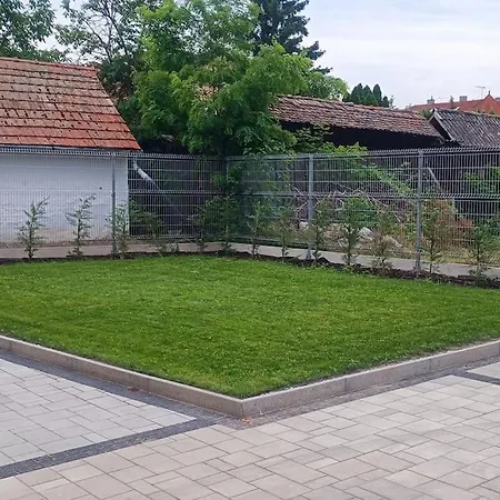 Lake View Penthouse Hajduszoboszlo Exterior photo