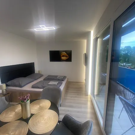 Lake View Penthouse Hajduszoboszlo Exterior photo